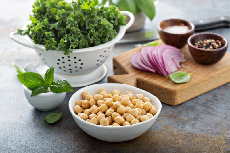 Summer meal idea: Grilled Chickpeas with Kale & Red Peppers