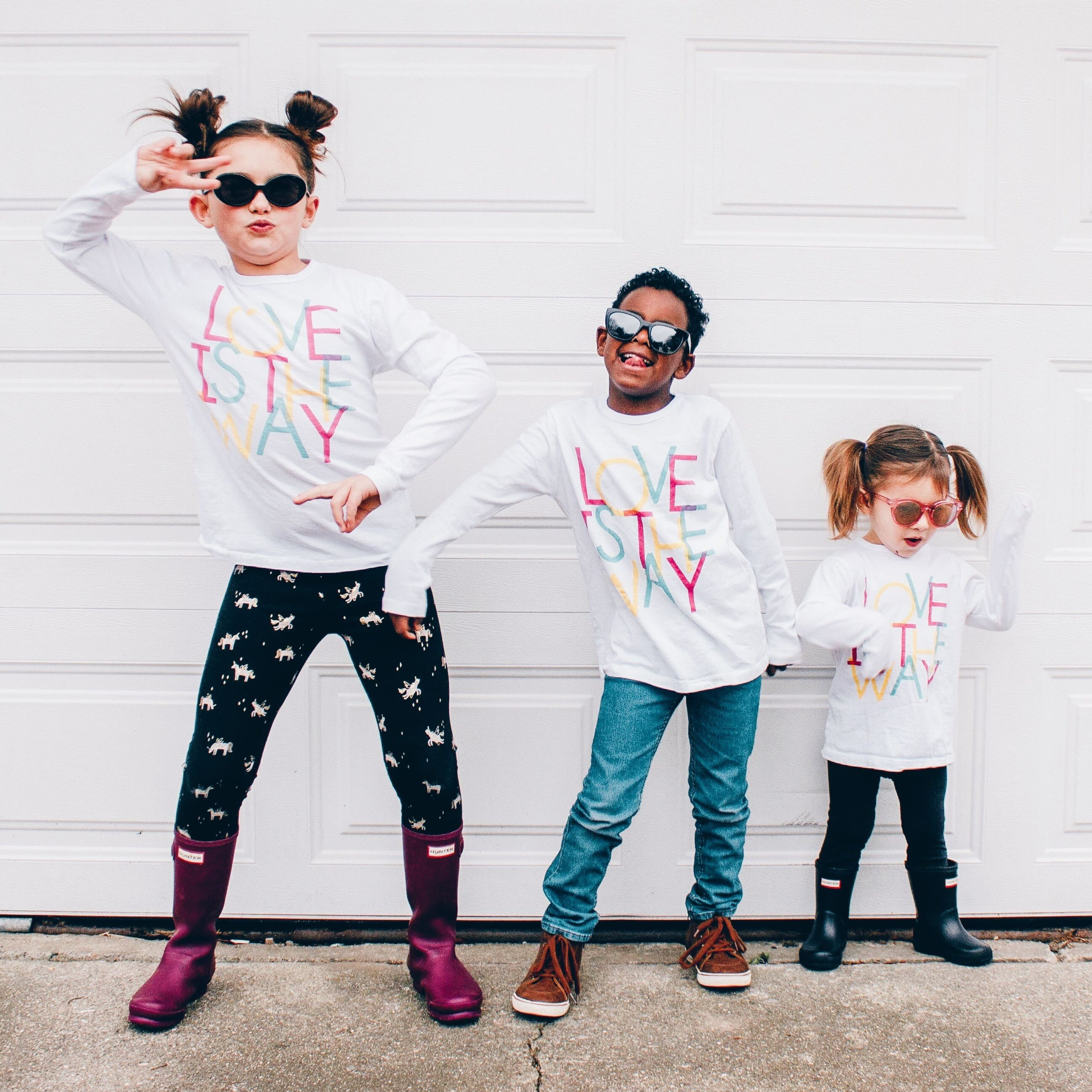 kids-dancing-2022-11-02-18-02-57-utc